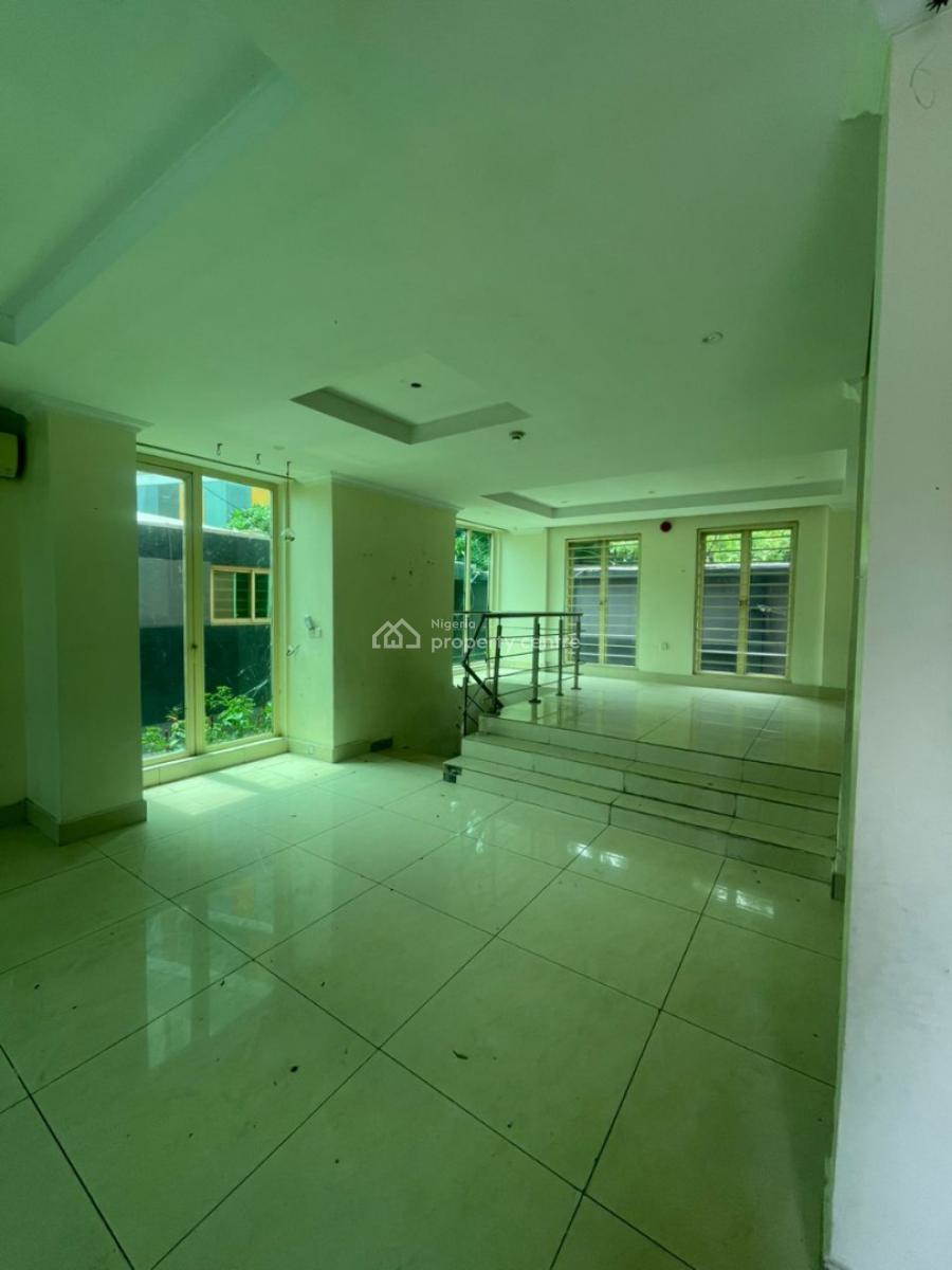 Luxurious 3 Bedroom Apartment with Bq, Ikoyi, Lagos, Flat / Apartment for Rent
