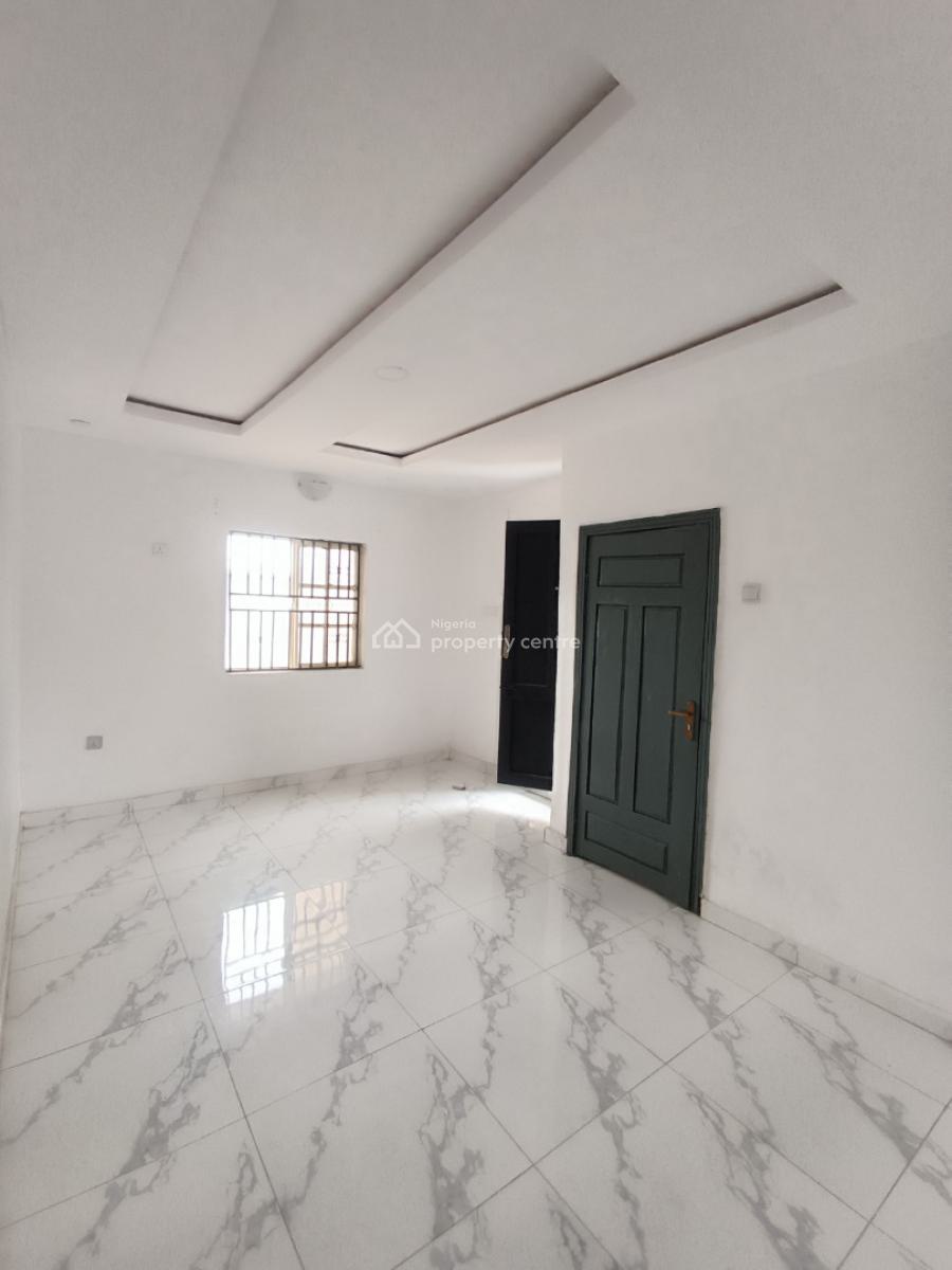 a Standard Room and Parlor, Before Shoprite, Lekki Phase 2, Lekki, Lagos, Mini Flat (room and Parlour) for Rent