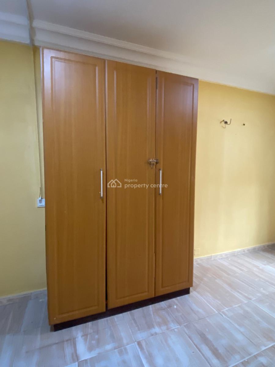 Spacious Luxury One Room in Shared Apartment, Onamusa Estate Beside Iddado, Lekki, Lagos, Flat / Apartment for Rent