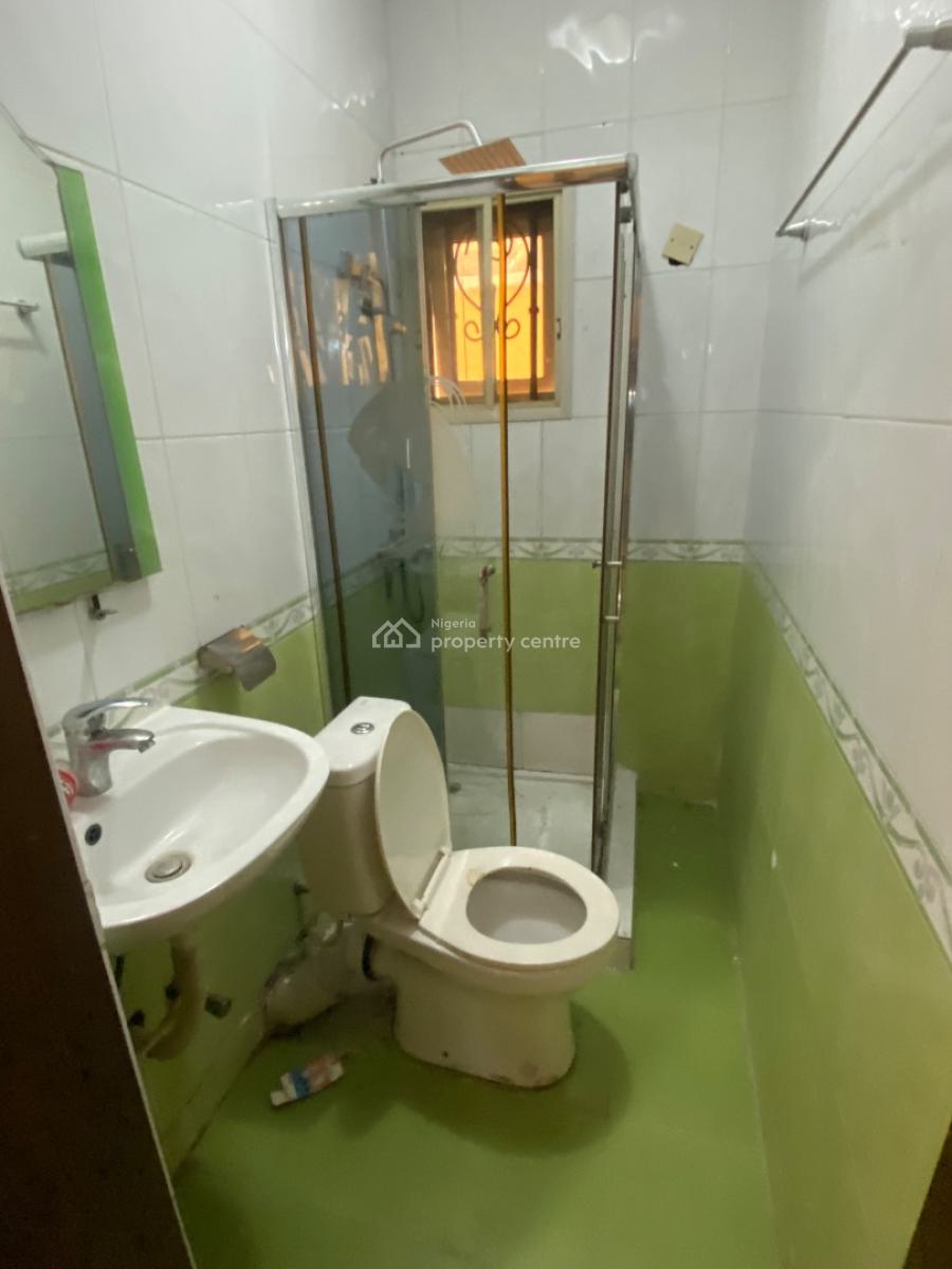 Spacious Luxury One Room in Shared Apartment, Onamusa Estate Beside Iddado, Lekki, Lagos, Flat / Apartment for Rent