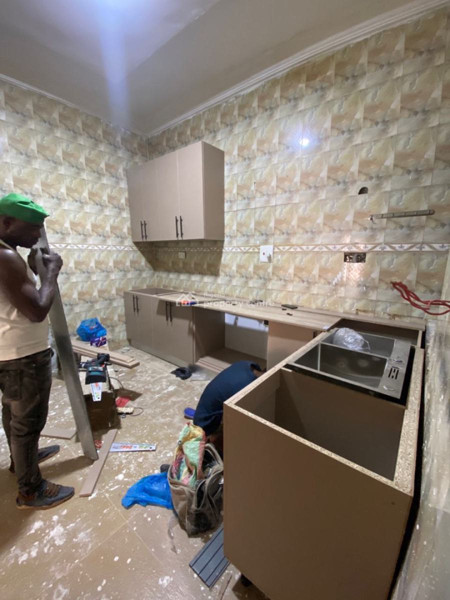 Newly Renovated 3 Bedrooms Apartment, 2nd Avenue, Gwarinpa, Abuja, Flat / Apartment for Rent