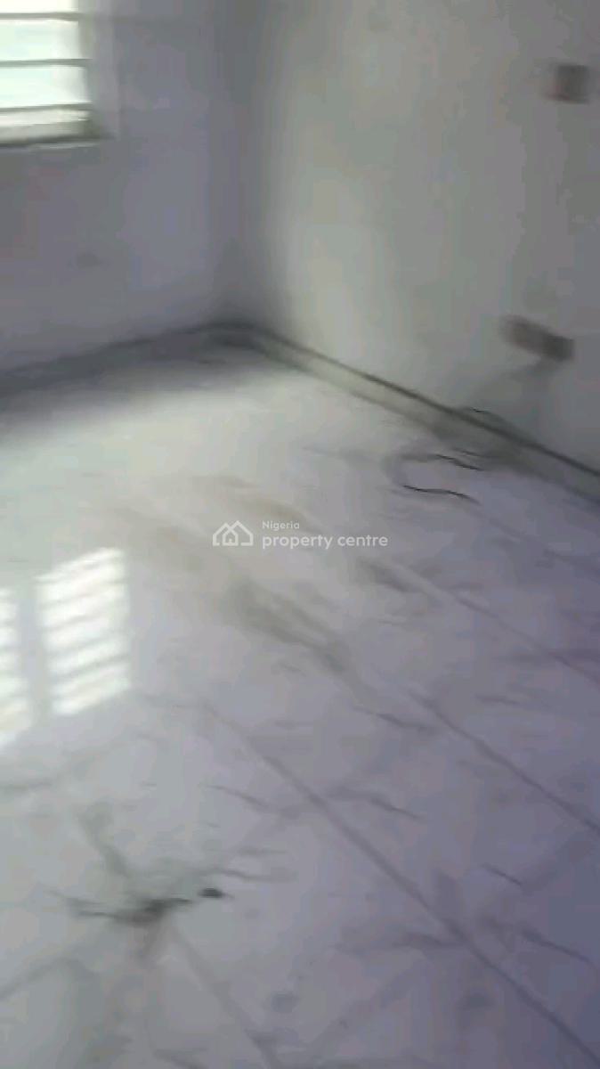 a Very Spacious Two Bedroom Flat, Jebba Street, Adekunle, Yaba, Lagos, Flat / Apartment for Rent
