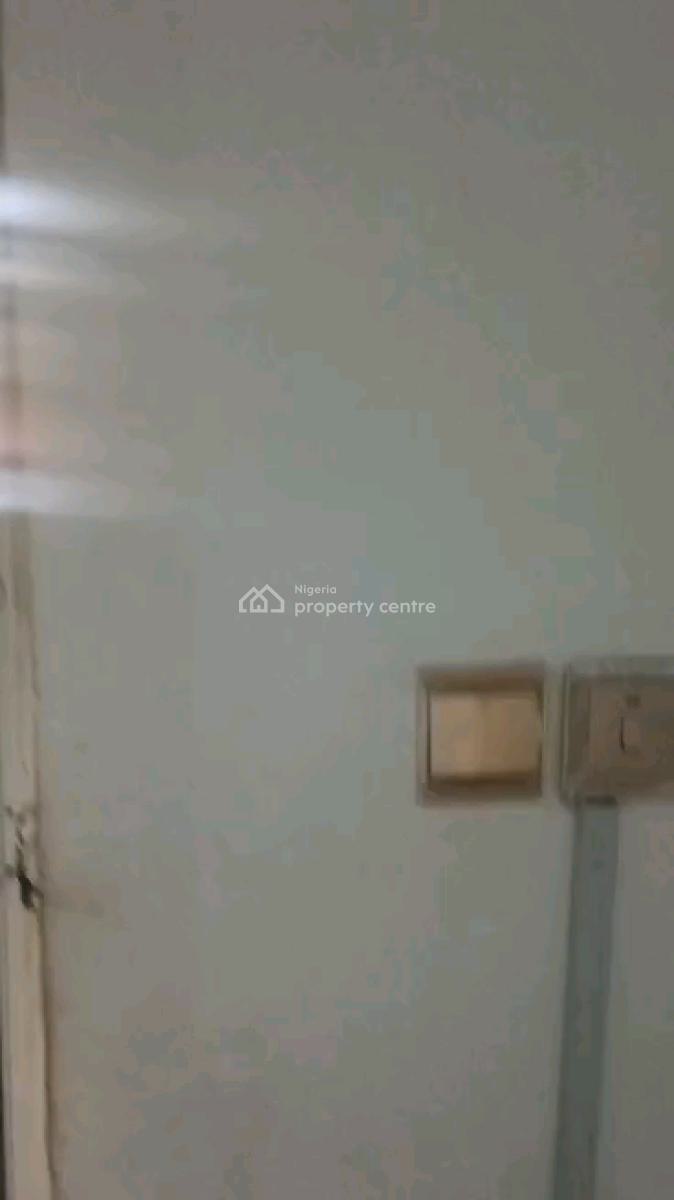 a Very Spacious Two Bedroom Flat, Jebba Street, Adekunle, Yaba, Lagos, Flat / Apartment for Rent