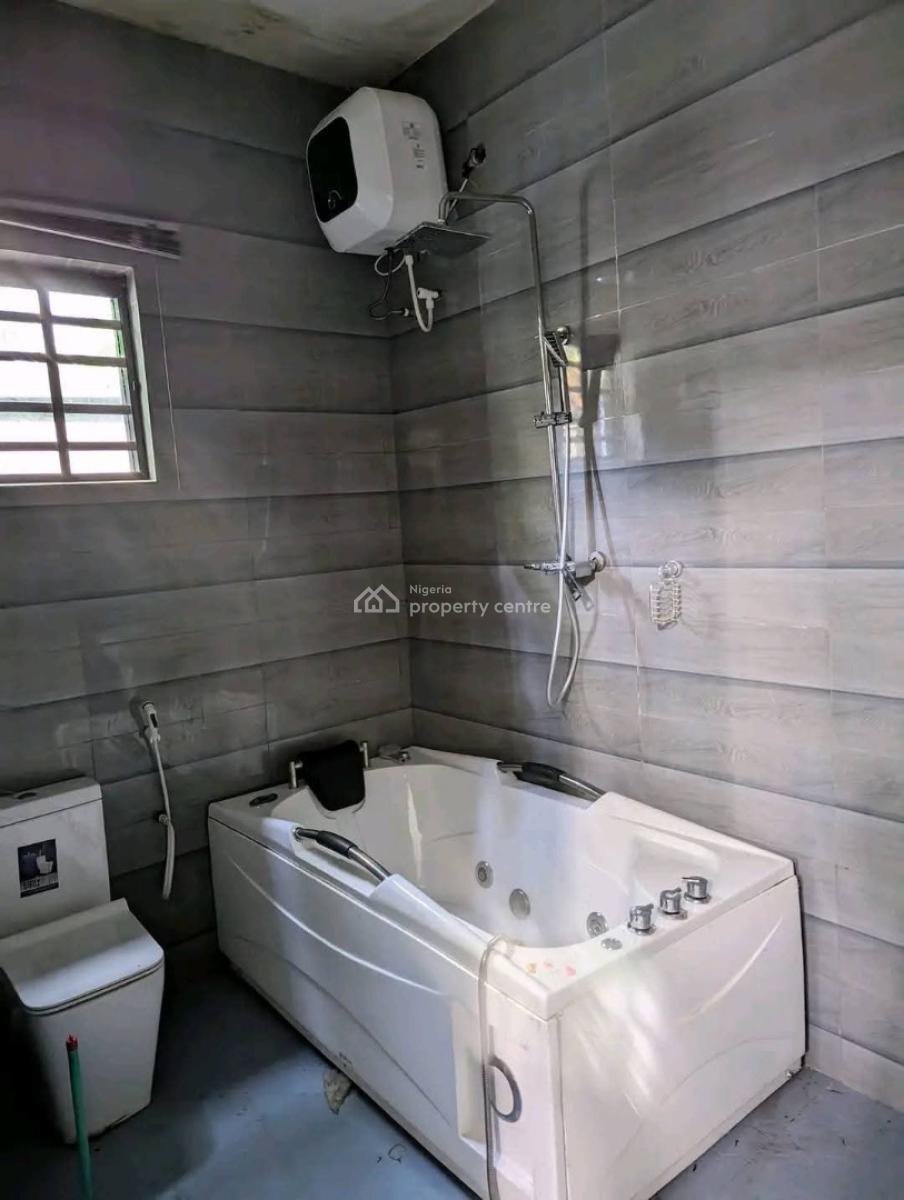 a Tastefully Furnished Four (4) Bedroom Detached Bungalow, Shelter Afrique Extension, Uyo, Akwa Ibom, Detached Bungalow for Sale