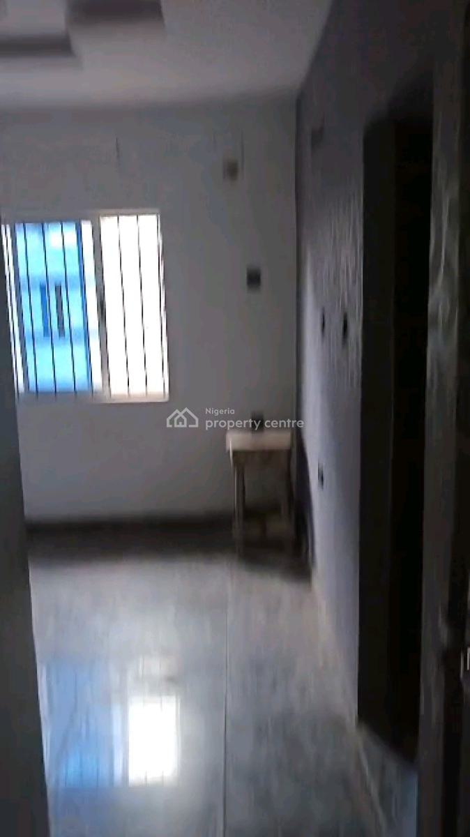 Miniflat at  Adekunle Yaba, Adekunle, Yaba, Lagos, Mini Flat (room and Parlour) for Rent