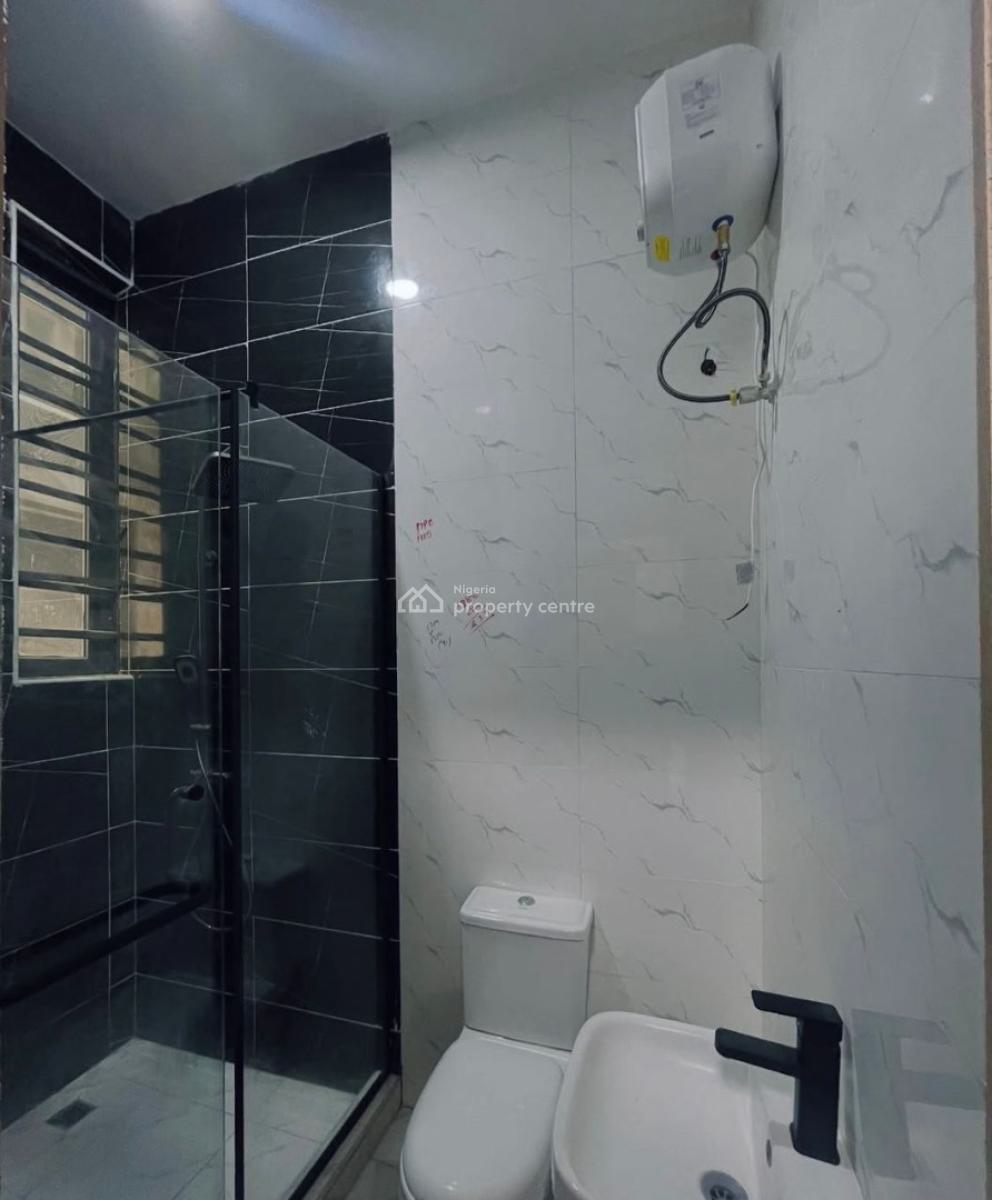 Luxury 2 Bedroom Apartment with Bq, Ologolo, Lekki, Lagos, Flat / Apartment for Sale