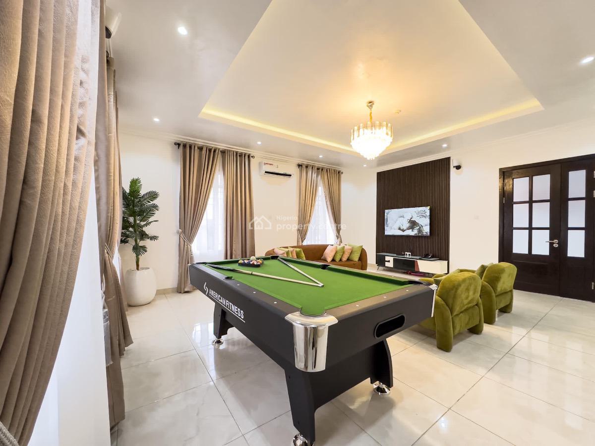 Furnished 2 Bedroom with Ps5 and Furnished Kitchen, Snooker Board Available, Lekki Phase 1, Lekki, Lagos, Flat / Apartment Short Let