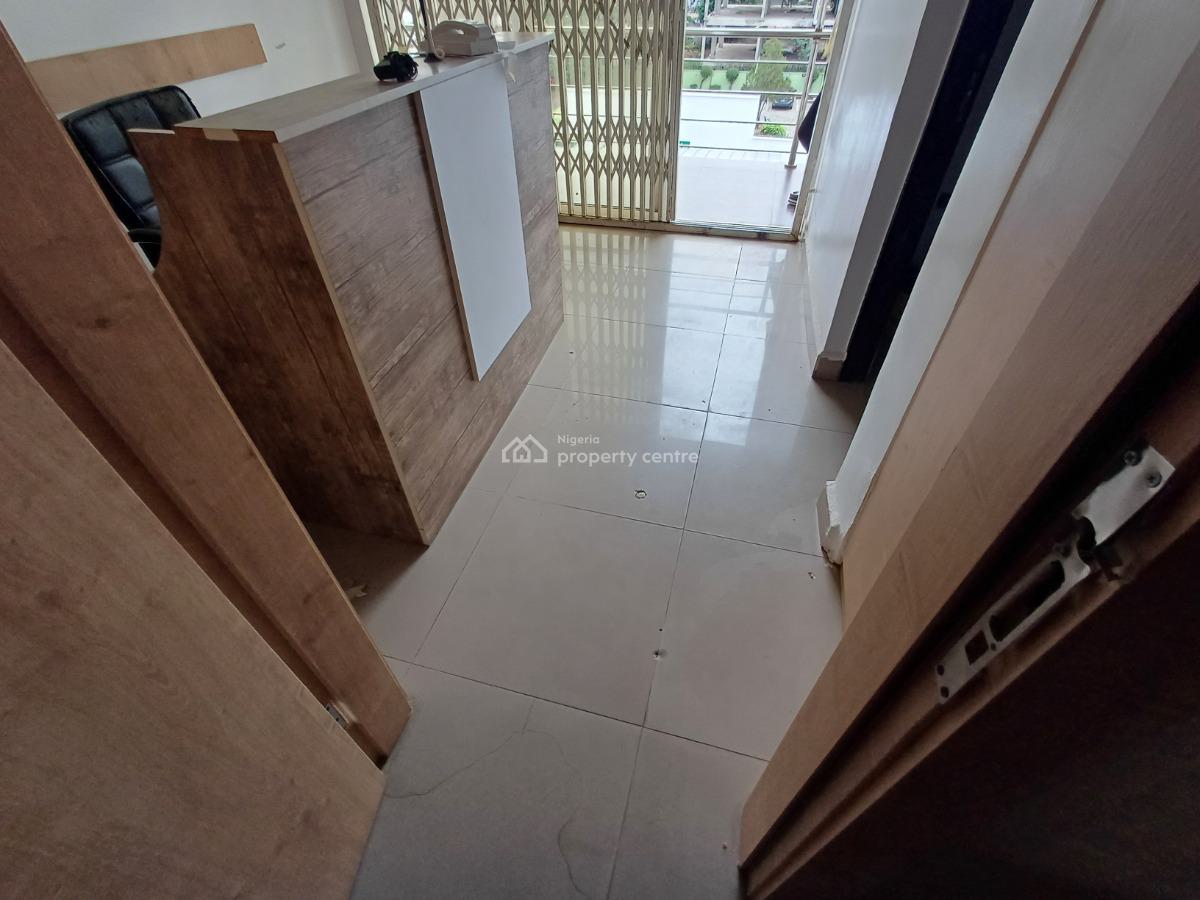 65sqm Shop / Office Space on The Third Floor in a Strategic Location, Wuse 2, Abuja, Office Space for Rent