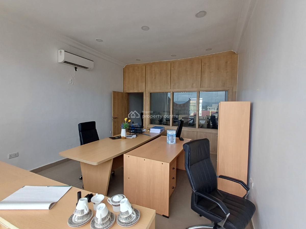 65sqm Shop / Office Space on The Third Floor in a Strategic Location, Wuse 2, Abuja, Office Space for Rent