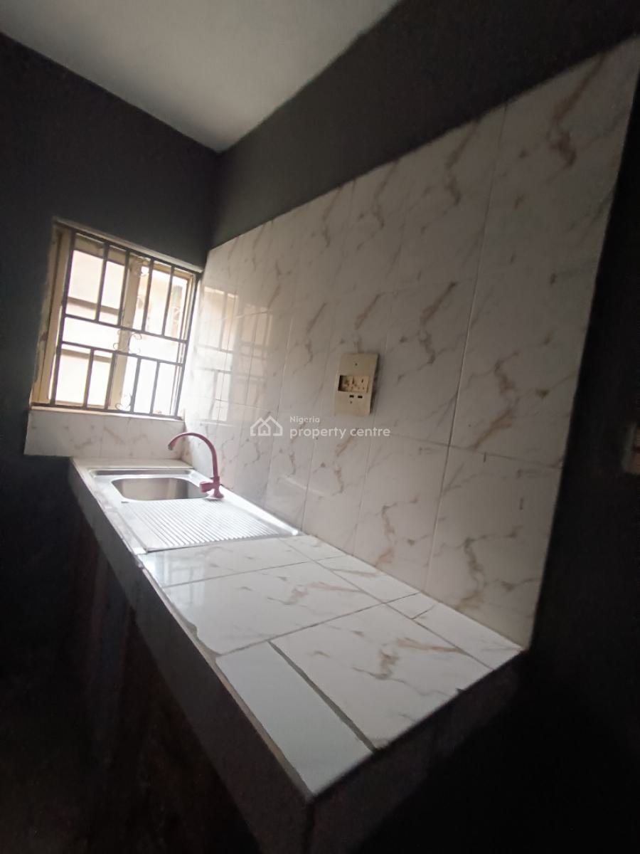 a Standard Self Contain, Before Novare Shoprite Ajah, Lekki Phase 2, Lekki, Lagos, Self Contain (single Rooms) for Rent