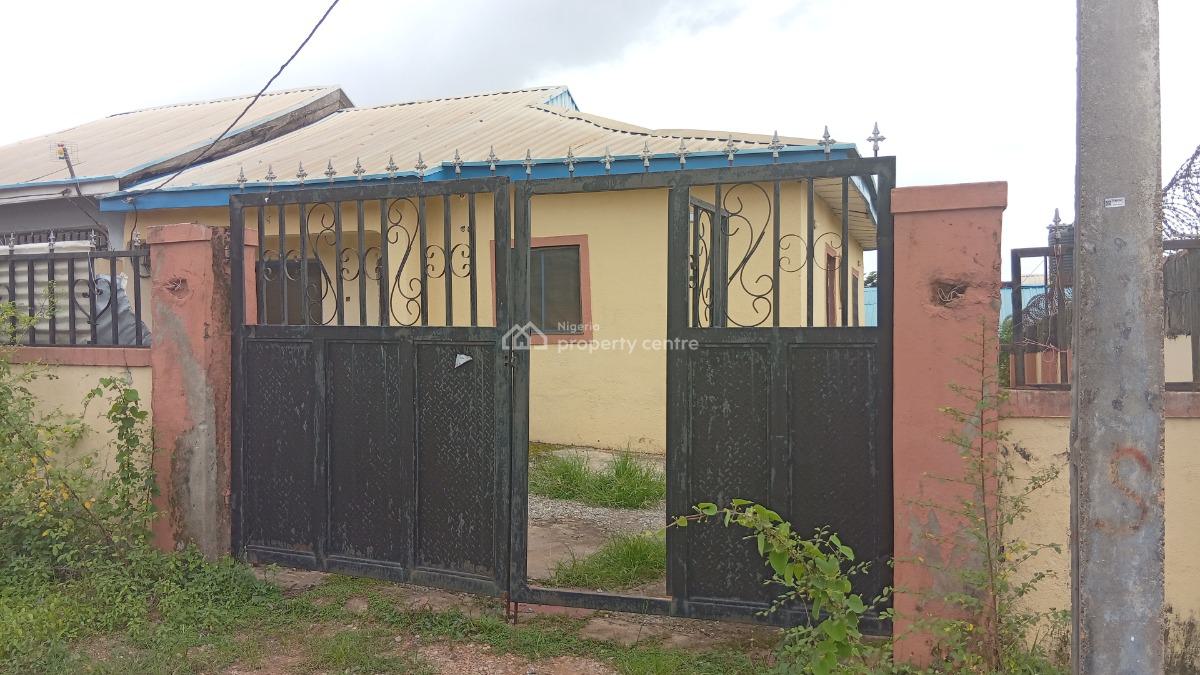 2 Bedrooms Semi Detached Bungalow, Efab Esttate Road, Efab Esttate, Lokogoma, Lokogoma District, Abuja, Semi-detached Bungalow for Rent