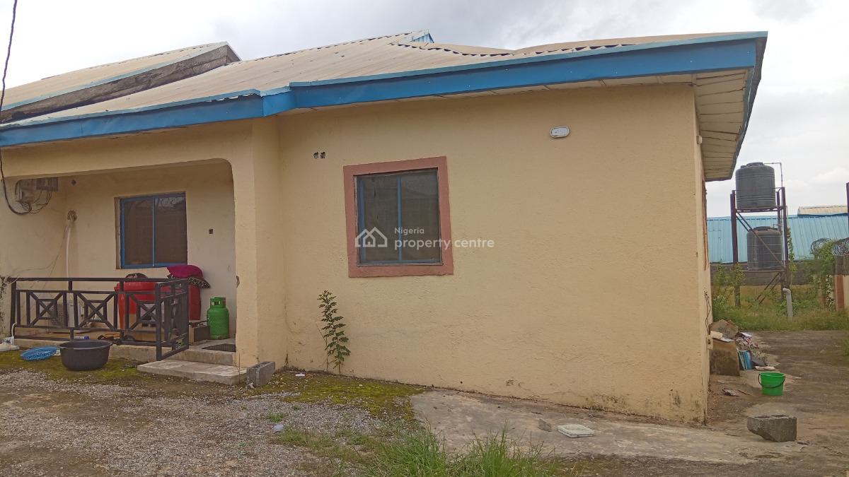2 Bedrooms Semi Detached Bungalow, Efab Esttate Road, Efab Esttate, Lokogoma, Lokogoma District, Abuja, Semi-detached Bungalow for Rent