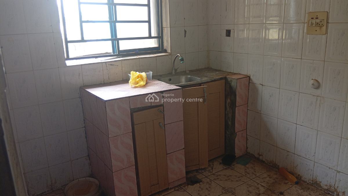2 Bedrooms Semi Detached Bungalow, Efab Esttate Road, Efab Esttate, Lokogoma, Lokogoma District, Abuja, Semi-detached Bungalow for Rent
