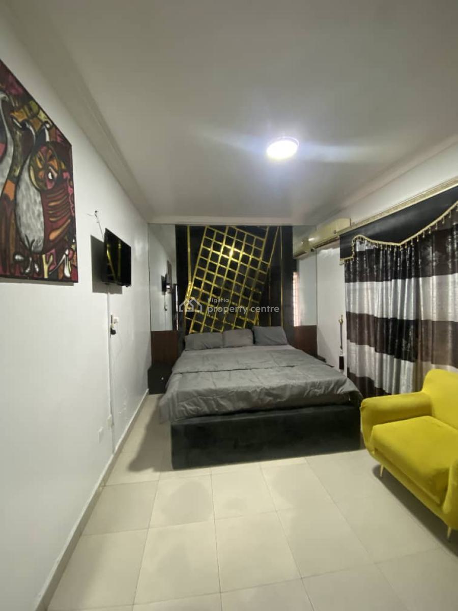 Tastifully Furnished 1bedroom Apartment in a Secured Estate, Ikate, Lekki, Lagos, Mini Flat (room and Parlour) Short Let
