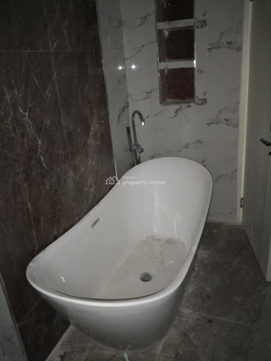 5 Bedroom Detached Duplex with a Bq, Gilmore, Jahi, Abuja, Detached Duplex for Sale
