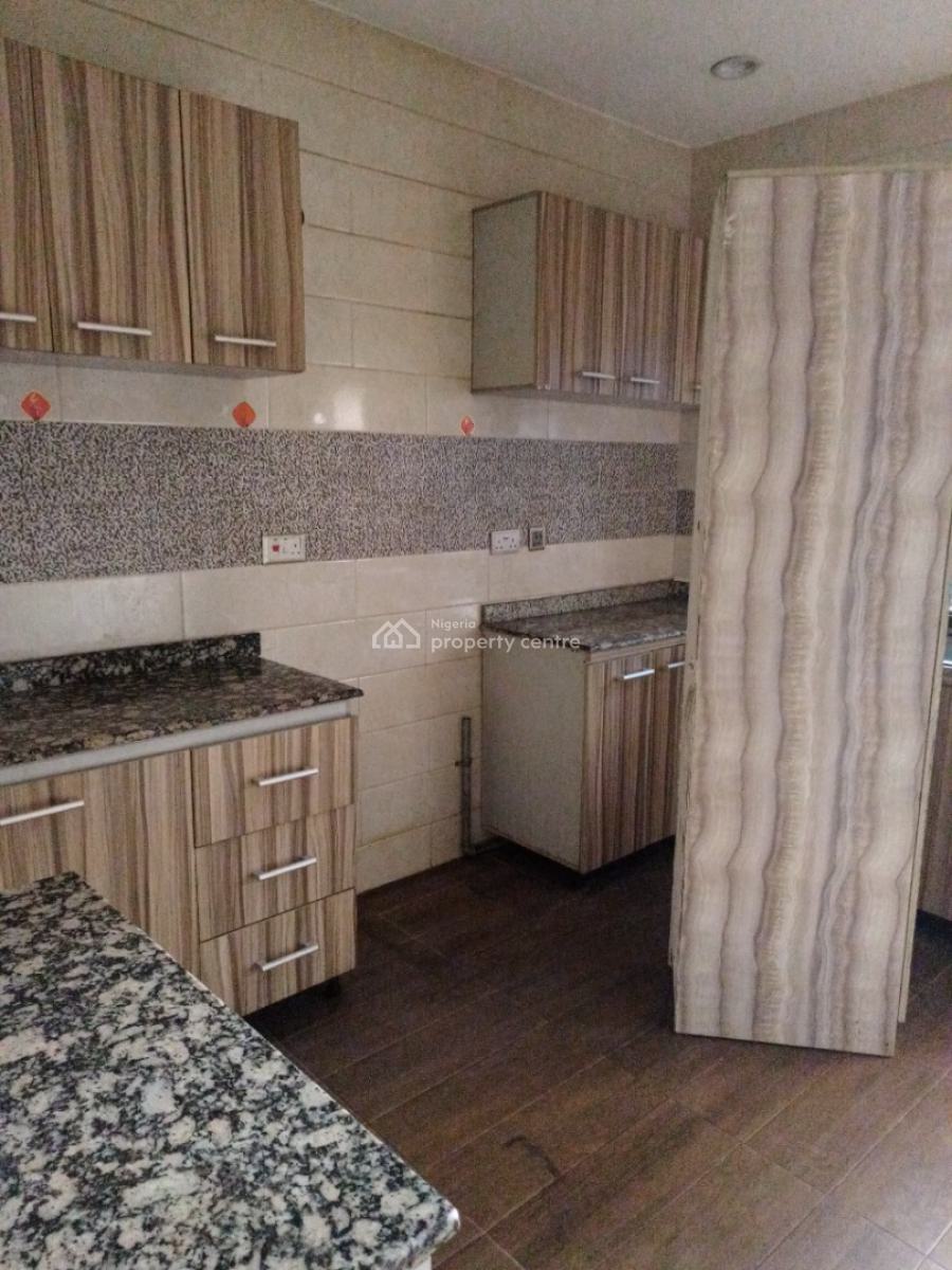 Spacious 3 Bedroom Flat with a Bq in a Serene Environment, Ikeja Gra, Ikeja, Lagos, Flat / Apartment for Rent