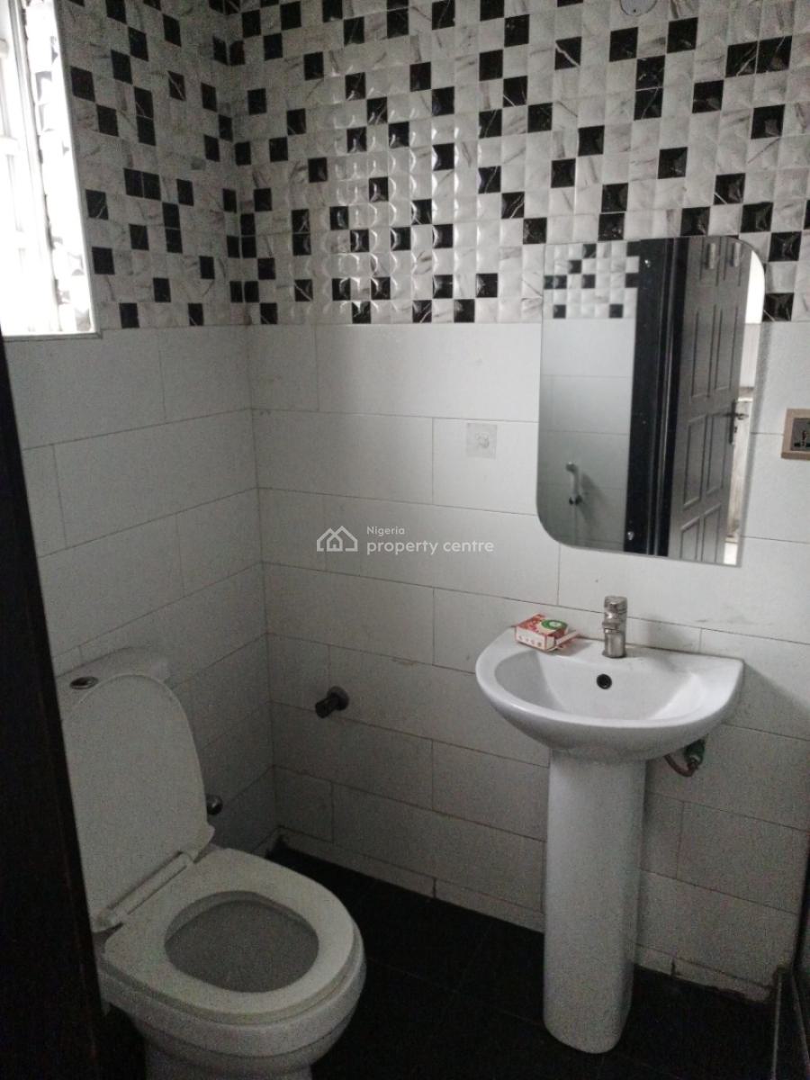 Spacious 3 Bedroom Flat with a Bq in a Serene Environment, Ikeja Gra, Ikeja, Lagos, Flat / Apartment for Rent