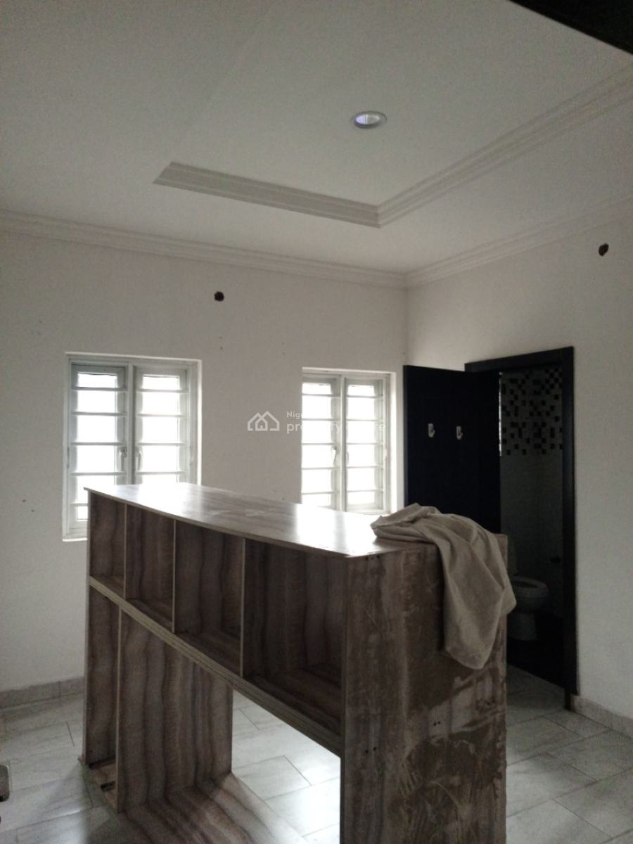 Spacious 3 Bedroom Flat with a Bq in a Serene Environment, Ikeja Gra, Ikeja, Lagos, Flat / Apartment for Rent