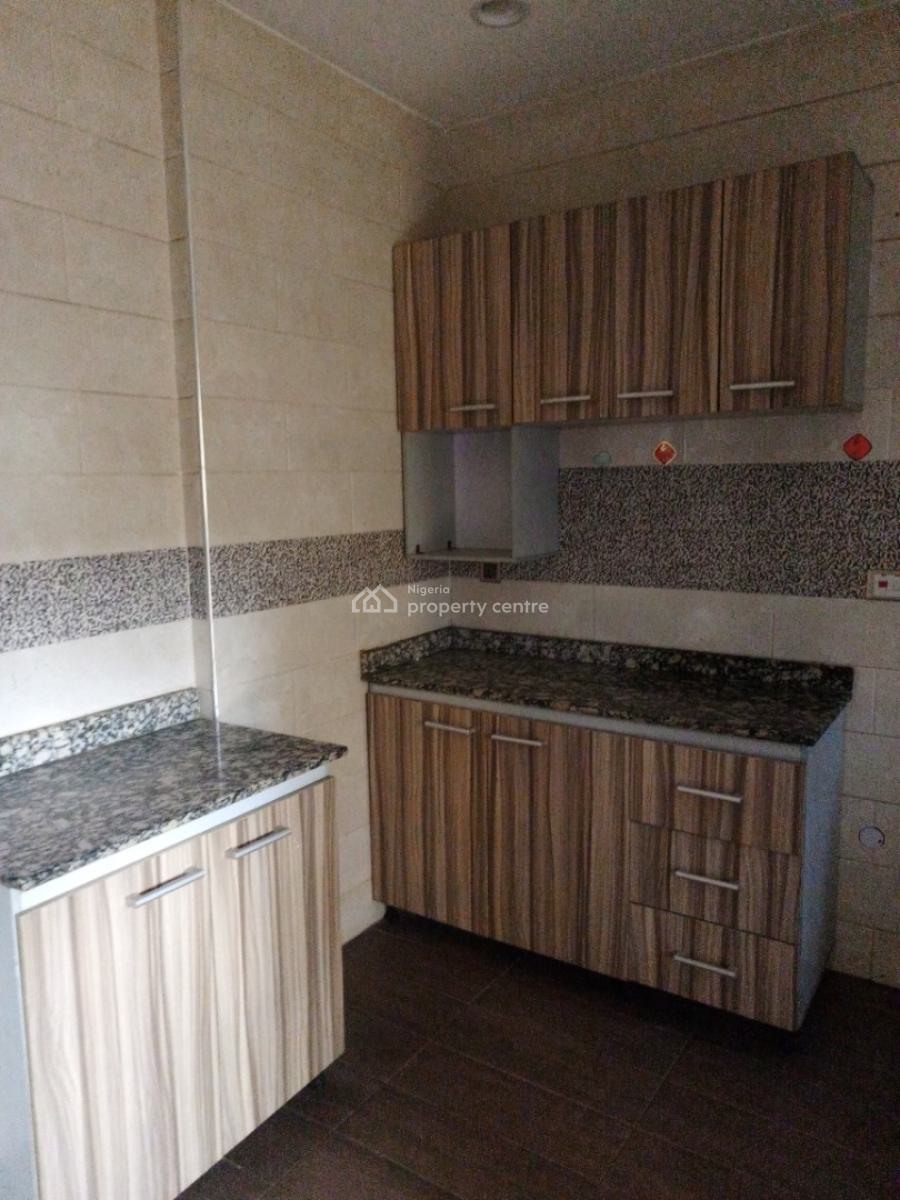 Spacious 3 Bedroom Flat with a Bq in a Serene Environment, Ikeja Gra, Ikeja, Lagos, Flat / Apartment for Rent