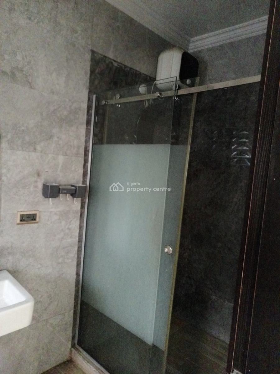 Spacious 3 Bedroom Flat with a Bq in a Serene Environment, Ikeja Gra, Ikeja, Lagos, Flat / Apartment for Rent