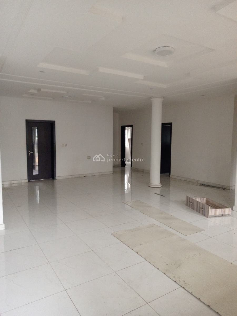 Spacious 3 Bedroom Flat with a Bq in a Serene Environment, Ikeja Gra, Ikeja, Lagos, Flat / Apartment for Rent