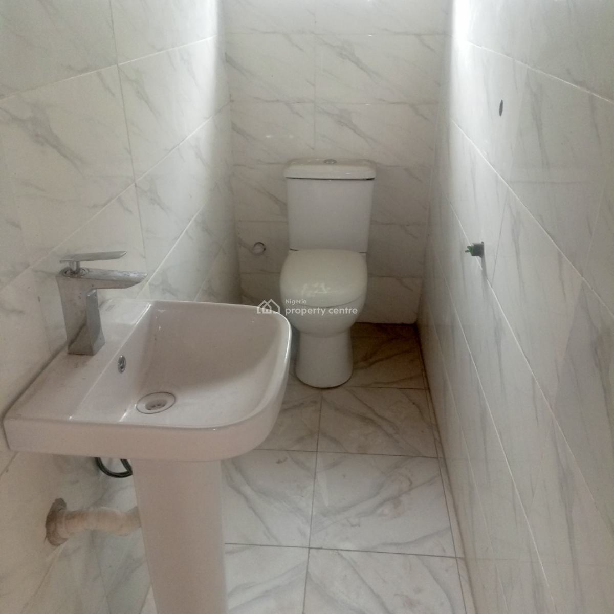 Nice and Spacious 3bedroom Flat in Surulere, Off Kilo Bus Stop Surulere Lagos, Kilo, Surulere, Lagos, Flat / Apartment for Rent