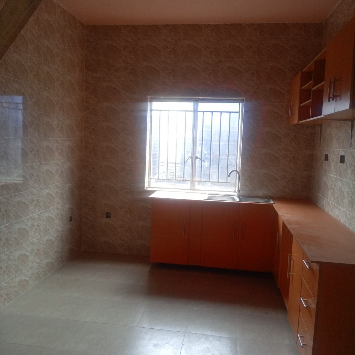 Nice and Spacious 3bedroom Flat in Surulere, Off Kilo Bus Stop Surulere Lagos, Kilo, Surulere, Lagos, Flat / Apartment for Rent