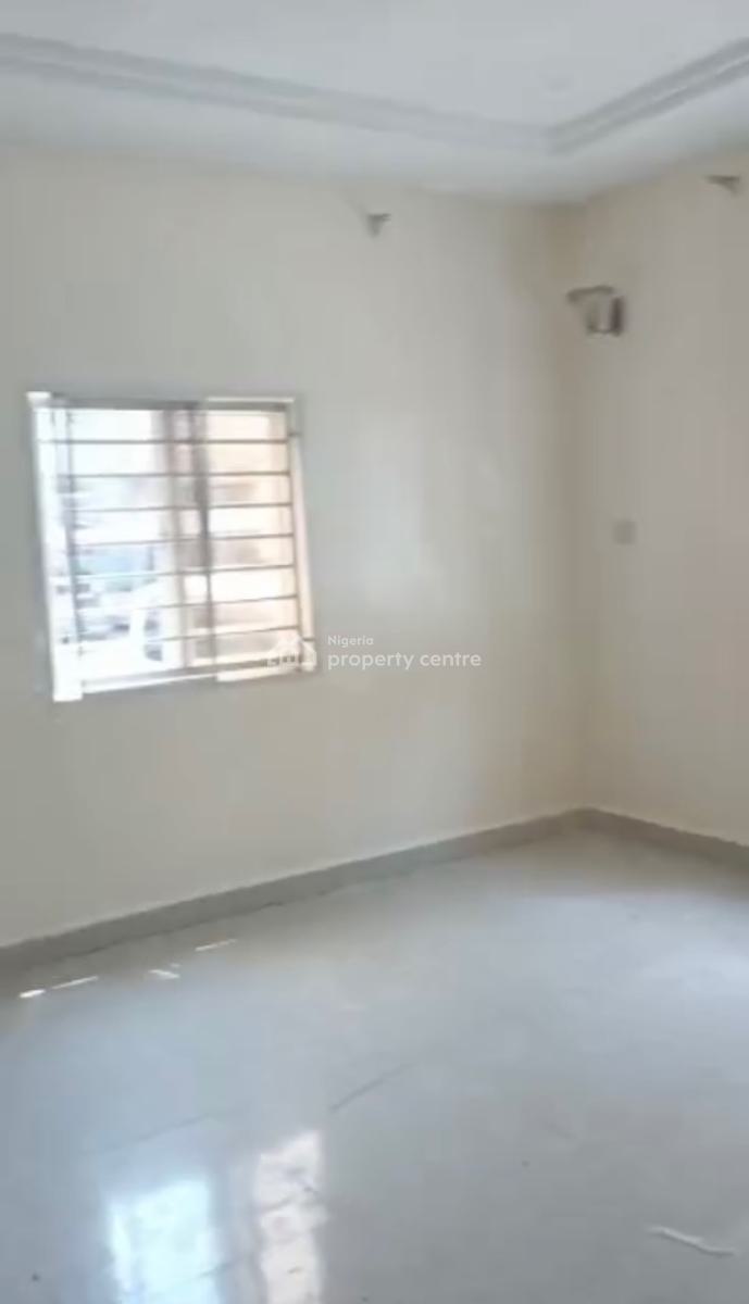 a Standard, Spacious 3 Bedroom Flat, Wuye, Abuja, Flat / Apartment for Rent