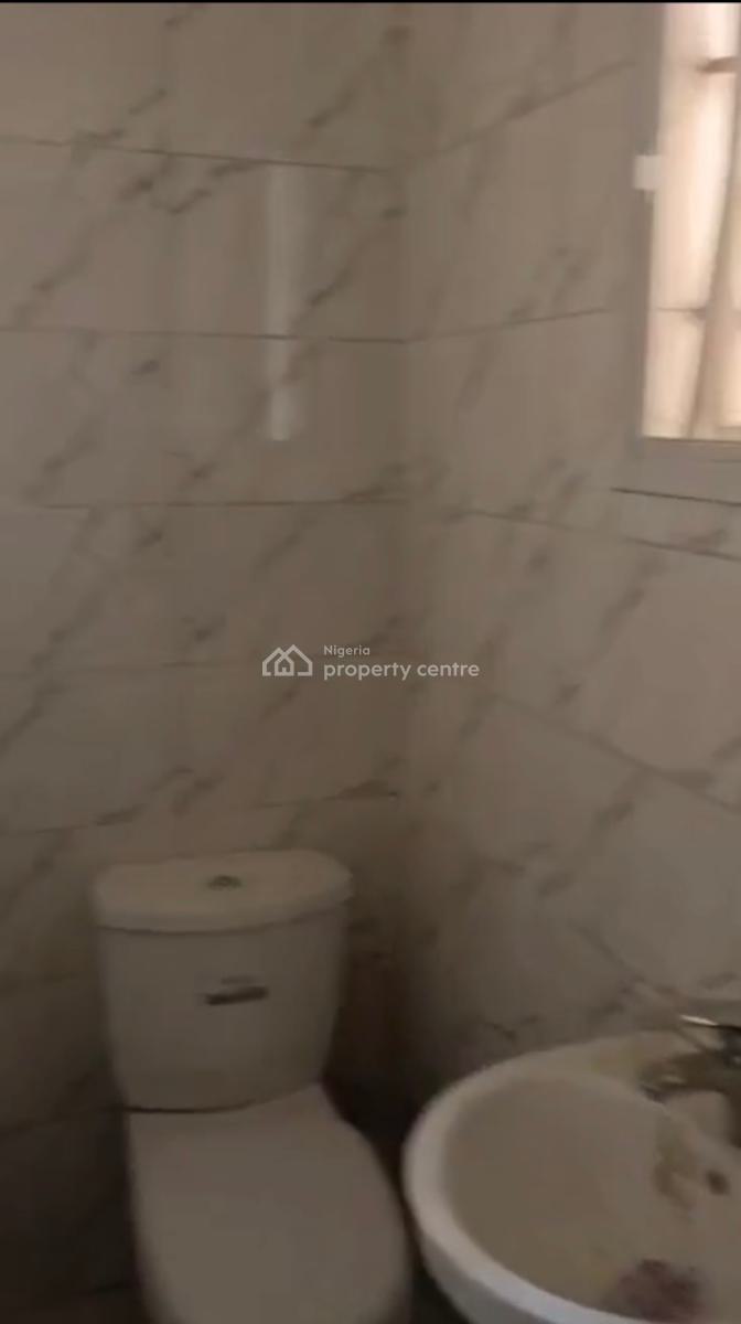 a Standard, Spacious 3 Bedroom Flat, Wuye, Abuja, Flat / Apartment for Rent