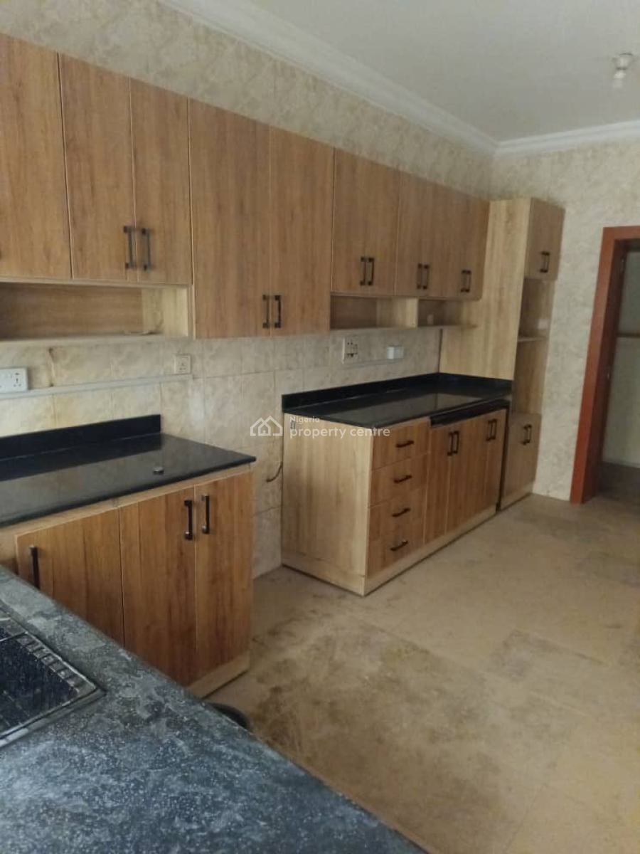 Serviced 3 Bedroom Terrace Duplex + Bq, Swimming Pool, Lekki Phase 1, Lekki, Lagos, Terraced Duplex for Rent