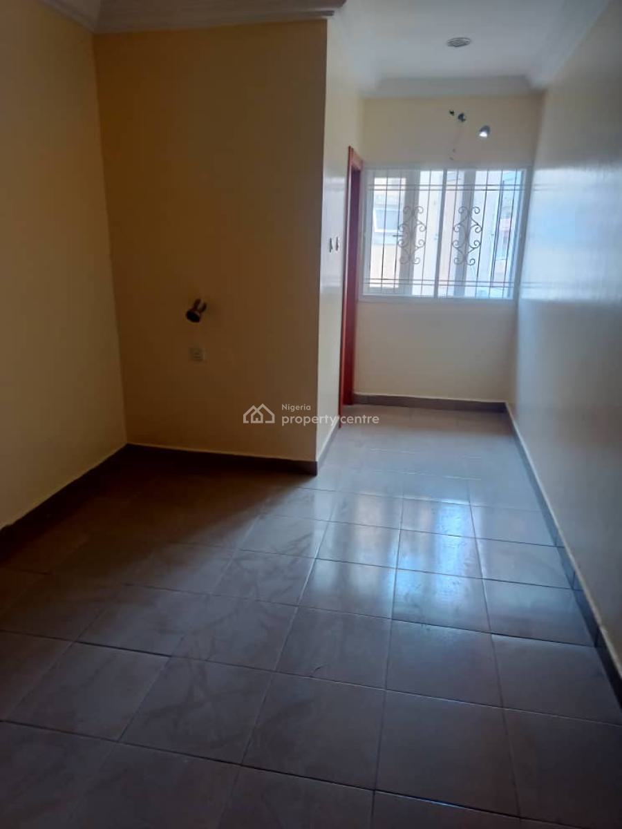 Serviced 3 Bedroom Terrace Duplex + Bq, Swimming Pool, Lekki Phase 1, Lekki, Lagos, Terraced Duplex for Rent