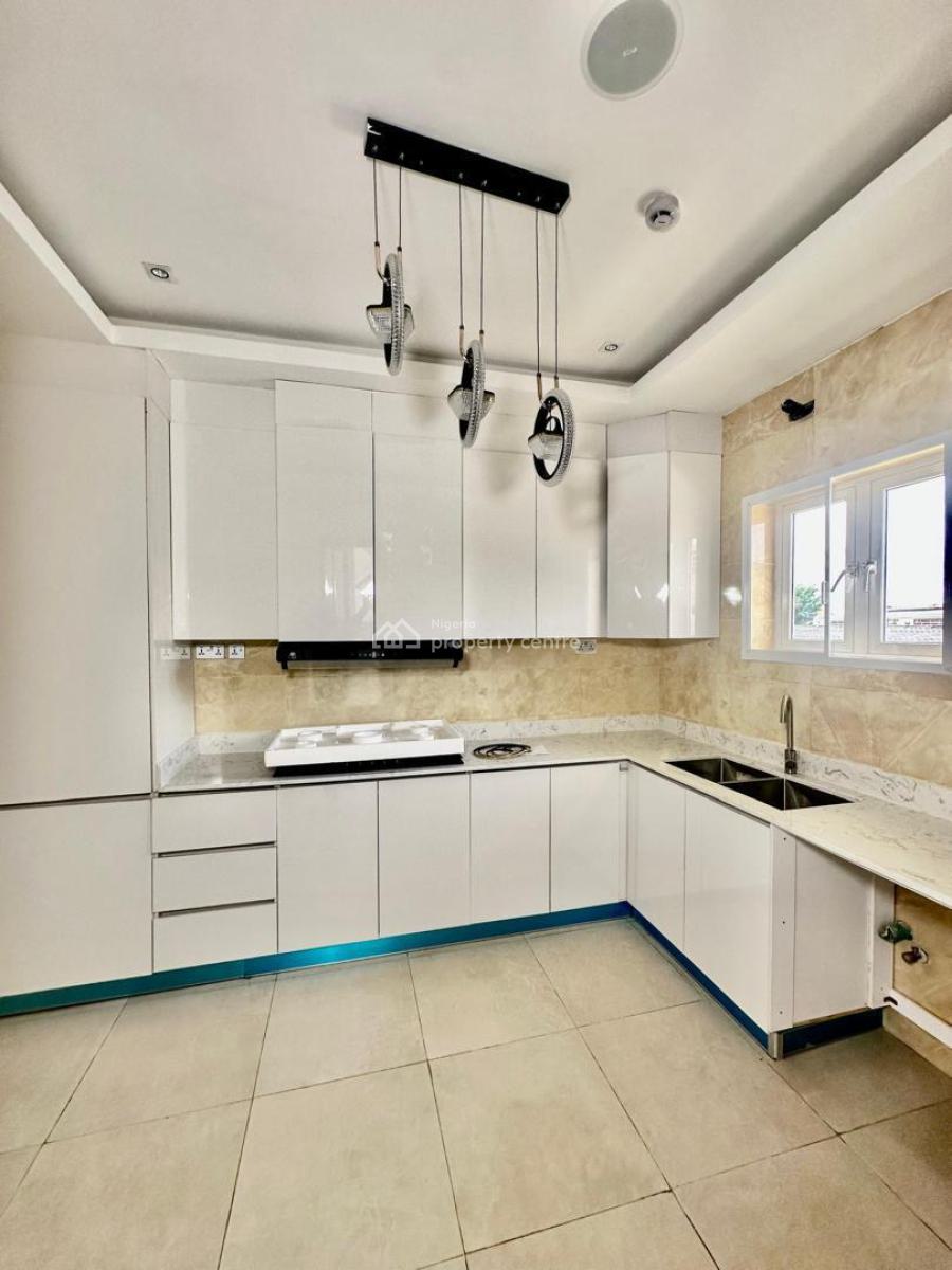 Well Built 2bedroom Bedroom  Apartment Penthouse, Parkview, Ikoyi, Lagos, Flat / Apartment for Rent