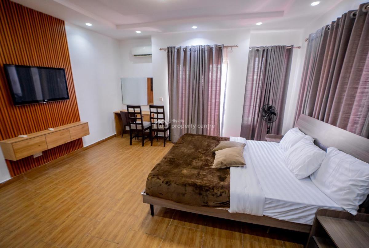 Exquisite 2 Bedroom Apartment with Swimming Pool, Banan Island Road,, Banana Island, Ikoyi, Lagos, Flat / Apartment Short Let