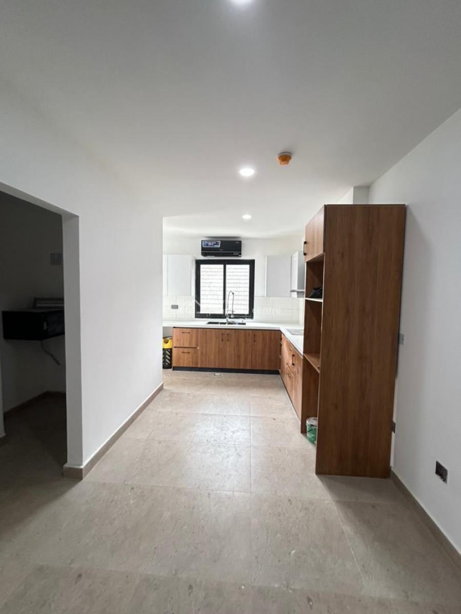 Serviced 4bedroom Flat with Swimming Pool in a Secured Estate, Ikoyi, Lagos, Flat / Apartment for Rent