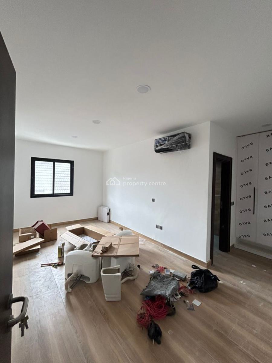 Serviced 4bedroom Flat with Swimming Pool in a Secured Estate, Ikoyi, Lagos, Flat / Apartment for Rent