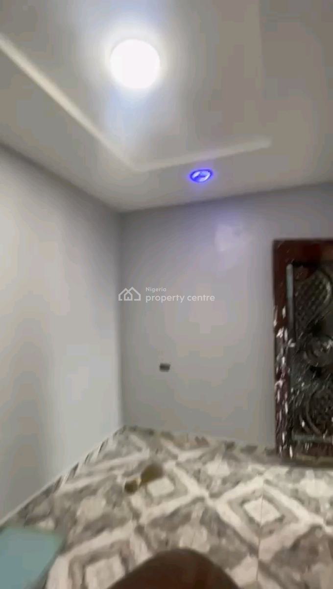 Standard and Executive Mini Flat, Makoko, Yaba, Lagos, Mini Flat (room and Parlour) for Rent