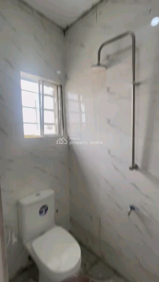 Standard and Executive Mini Flat, Makoko, Yaba, Lagos, Mini Flat (room and Parlour) for Rent