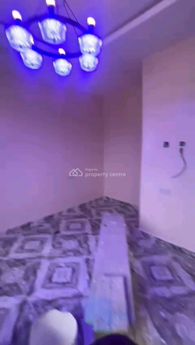 Standard and Executive Mini Flat, Makoko, Yaba, Lagos, Mini Flat (room and Parlour) for Rent