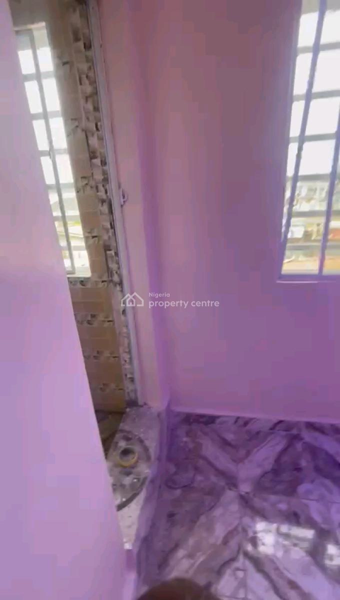 Standard and Executive Mini Flat, Makoko, Yaba, Lagos, Mini Flat (room and Parlour) for Rent