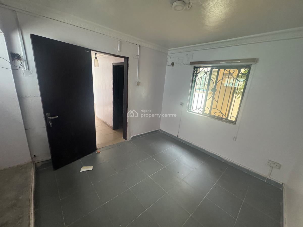 a Nice and Cozy Room and Parlour Available, Very Close to Ever-care Hospital, Lekki Phase 1, Lekki, Lagos, Mini Flat (room and Parlour) for Rent