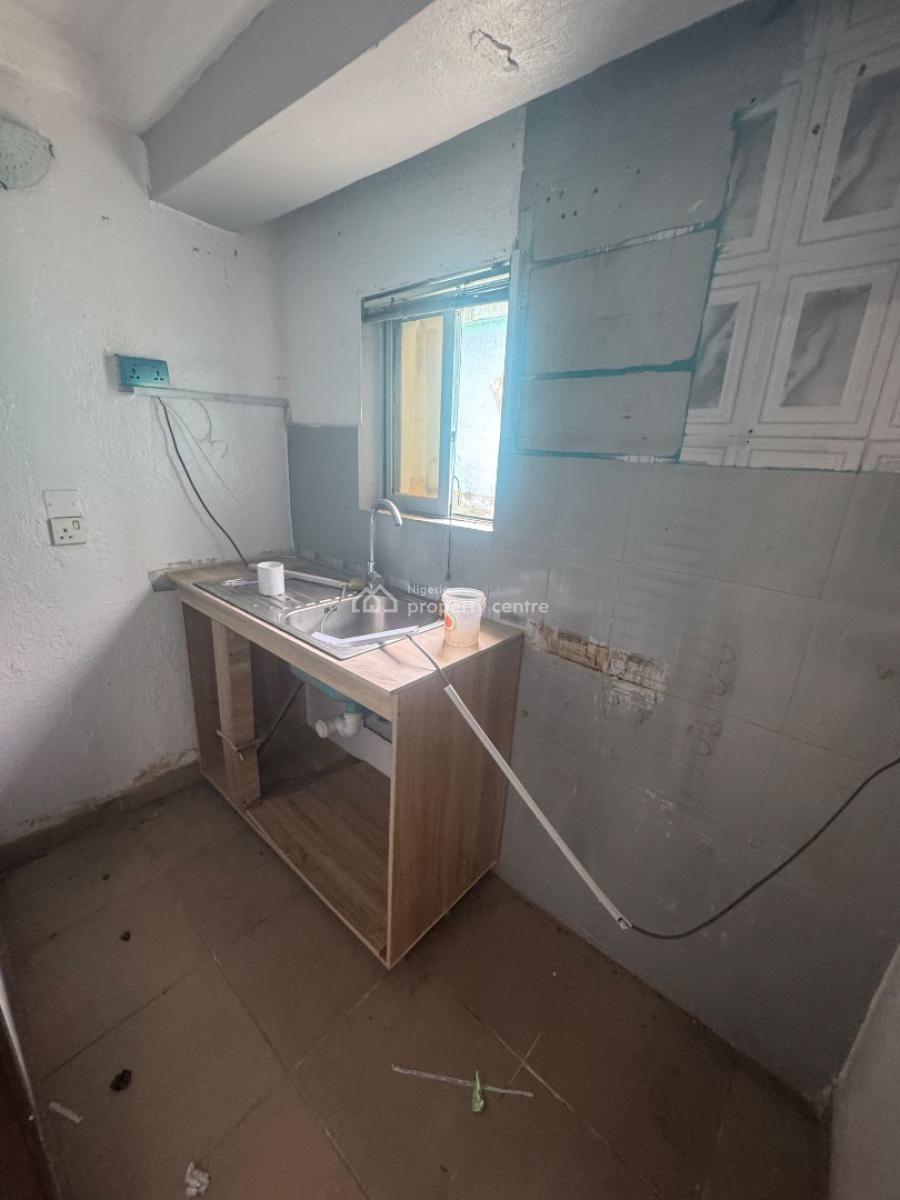 a Nice and Cozy Room and Parlour Available, Very Close to Ever-care Hospital, Lekki Phase 1, Lekki, Lagos, Mini Flat (room and Parlour) for Rent