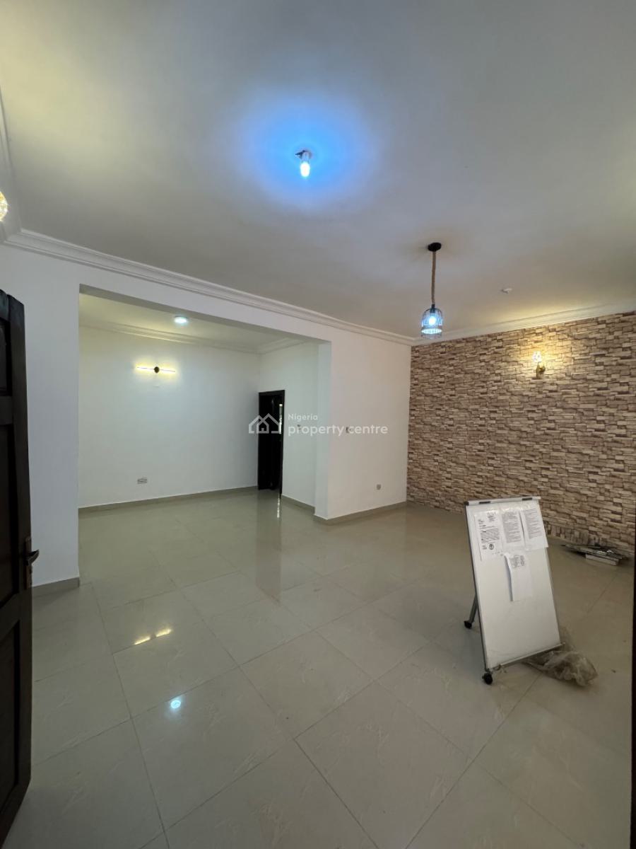 Spacious 3 Bedroom Apartment, Chevron, Lekki Expressway, Lekki, Lagos, Flat / Apartment for Rent