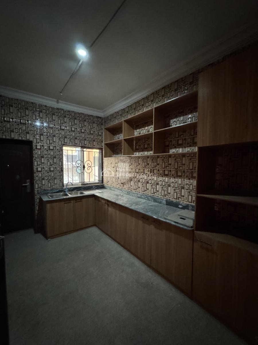 Spacious 3 Bedroom Apartment, Chevron, Lekki Expressway, Lekki, Lagos, Flat / Apartment for Rent