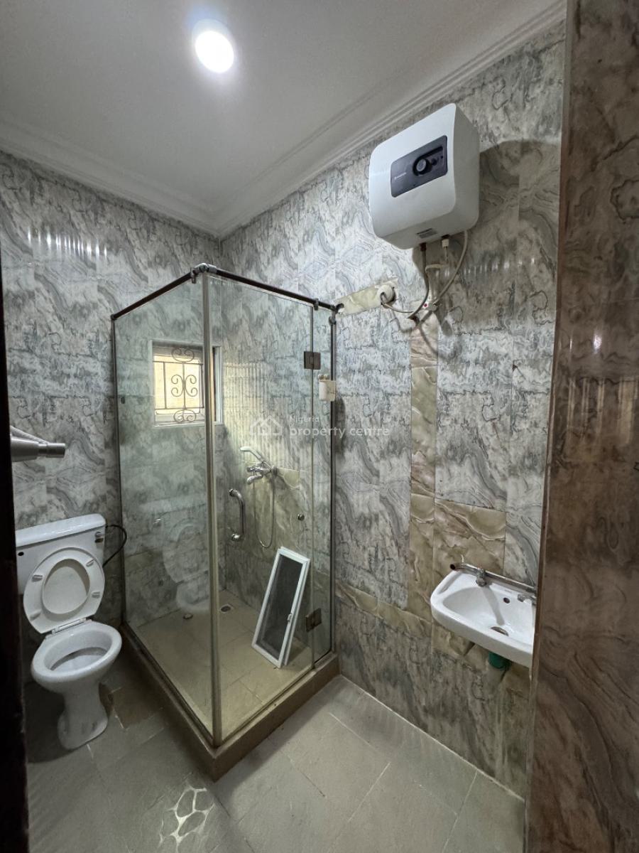 Spacious 3 Bedroom Apartment, Chevron, Lekki Expressway, Lekki, Lagos, Flat / Apartment for Rent