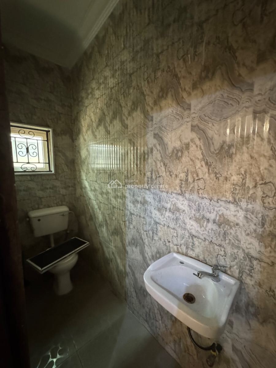 Spacious 3 Bedroom Apartment, Chevron, Lekki Expressway, Lekki, Lagos, Flat / Apartment for Rent