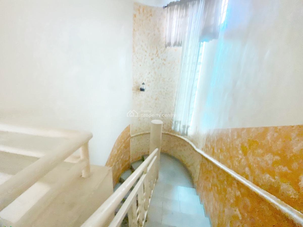 a Well Maintained Spacious 4 Bedroom Semi Detached Duplex, Gra Phase 1, Magodo, Lagos, Semi-detached Duplex for Sale