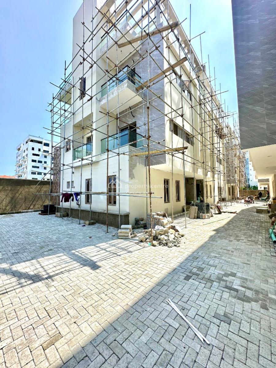 Water Front 3bedrooms Apartment with Swimming Pool Available, Banana Island, Banana Island, Ikoyi, Lagos, Flat / Apartment for Sale