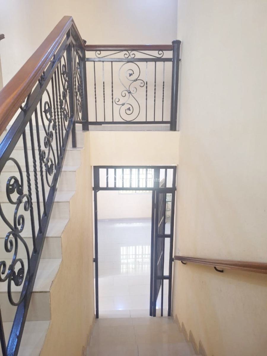 a Well Maintained Spacious 3 Bedroom Flat, Omole Phase 2, Ikeja, Lagos, Flat / Apartment for Rent