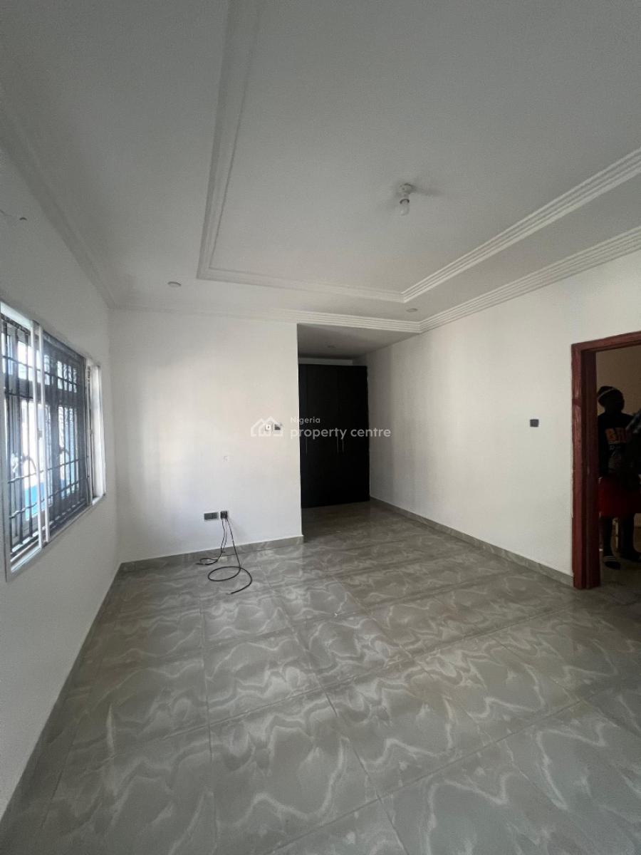 3 Bedroom, Inside Estate Off Freedom Way, Lekki Phase 1, Lekki, Lagos, Flat / Apartment for Rent