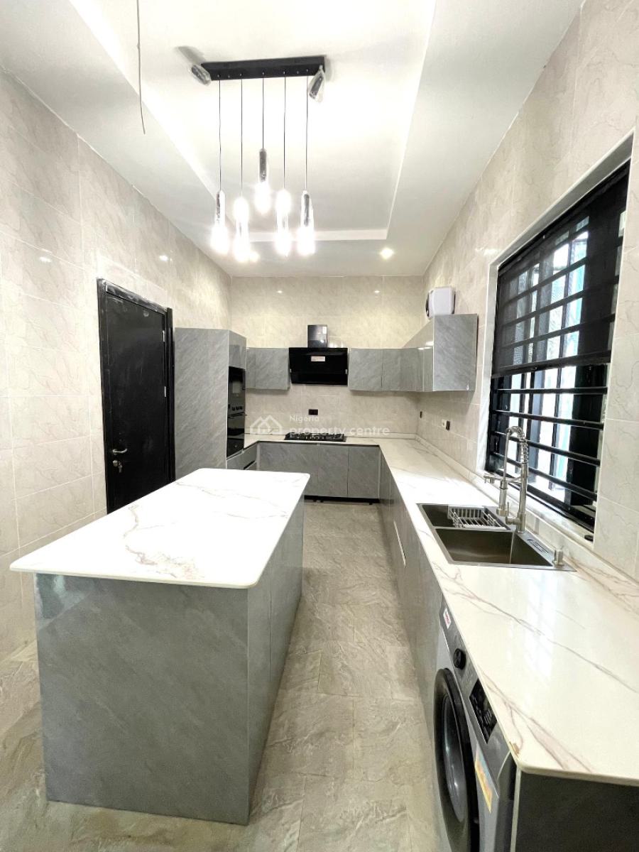 5 Bedroom Fully Detached, Lekki, Lagos, Detached Duplex for Sale